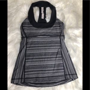 Lululemon Scoop Neck Tank Gray and White size 4